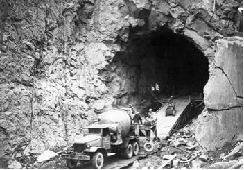 Glory hole tunnel copy